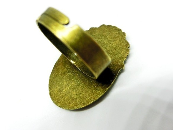 ＜再々‥販＞18×13mmカボション用　リボンフレームリング台　フリーサイズ(金古美) 4枚目の画像