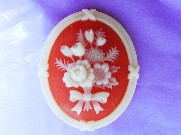 ～再々‥販～西ドイツヴィンテージ　フローラルカーネリアンカメオ:41×31mm 1枚目の画像