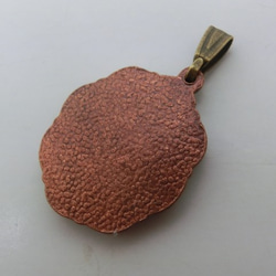 19x16mm :チェコ製エナメルマリア像メダイ＜バチカン付＞（アンティークコッパー） 3枚目の画像