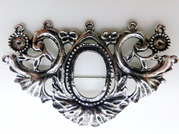 <再々‥販>18×13mm用:ヴィンテージスタイル　セッティング ブローチネックレストップ（アンティークシルバー） 1枚目の画像