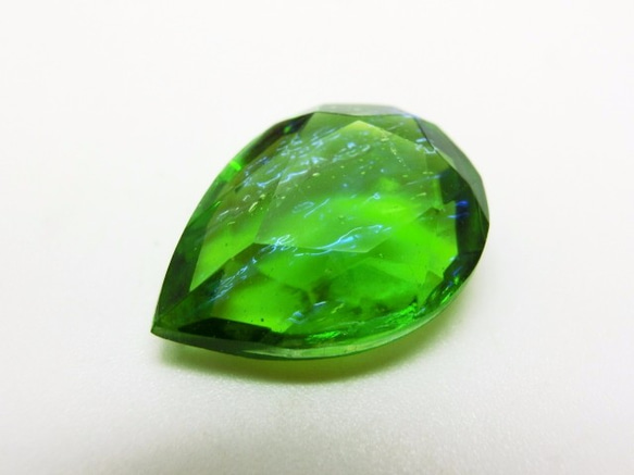 ～再々販～（セットop有）ドラゴンズブレスカットストーン ペア型(エメラルド)18×13mm 3枚目の画像