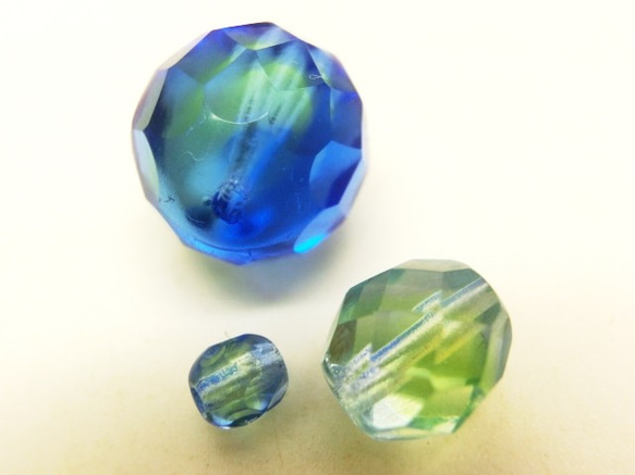 ~再々‥販~＜2個＞12mm　ウランガラスビーズ（コバルトピーコック）チェコデッドストック 4枚目の画像