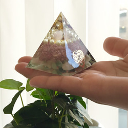 幸運を運ぶ”蝶”モチーフのオルゴナイト 5枚目の画像