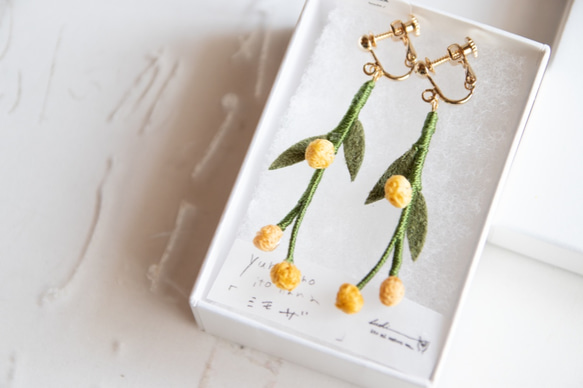 yurari no ito hana  pierce/earrings (mimoza) 1枚目の画像