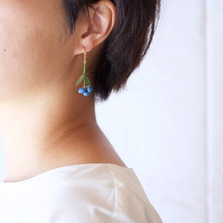 ito hana pierce/earrings(アオカズラ・片耳) 2枚目の画像