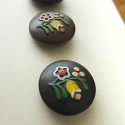 ヴィンテージ　木製ボタン　5ヶセット☆　花柄 4枚目の画像