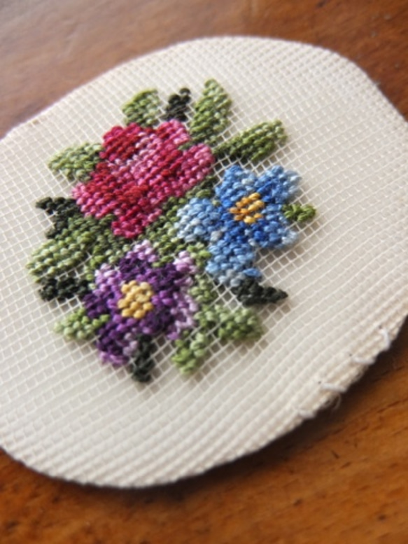 プチポワン　ドイツ　ヴィンテージ　刺繍 4枚目の画像