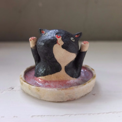 [タオ]入浴猫 - シリーズを私をホールドアップ - ピンクのバブル黒と白猫 3枚目の画像