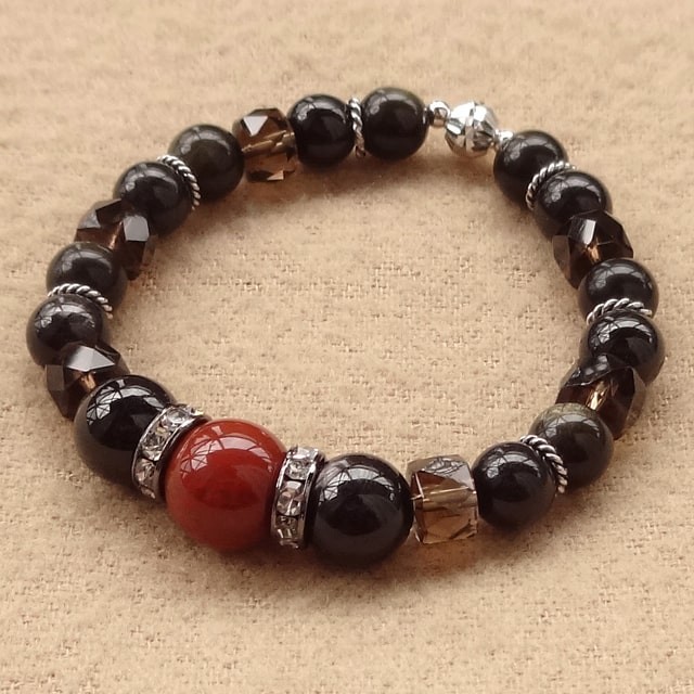 洗練された黒基調の芸術｜ナンホーン瑪瑙（南紅瑪瑙）ｘハイパーシーンｘオブシディアン（黒曜石）など