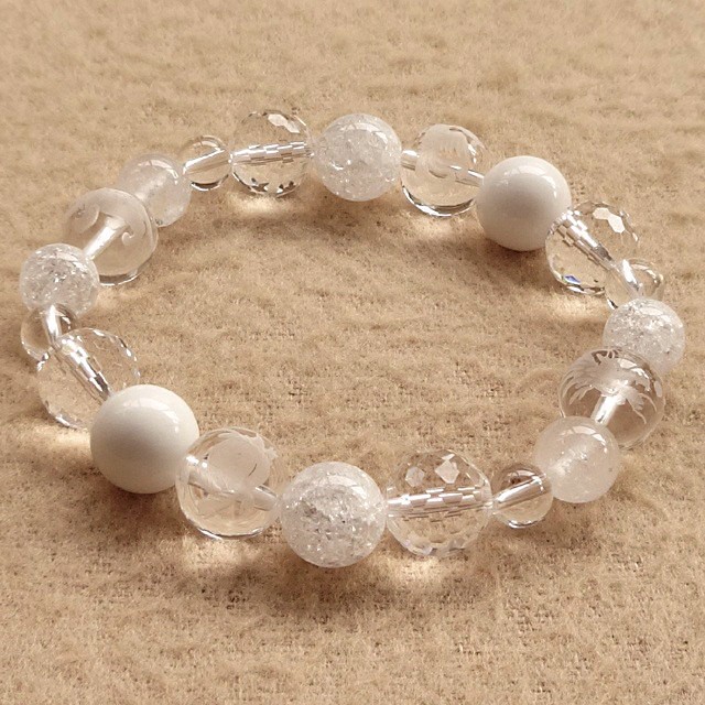 純白と透明の荘厳な輝き｜四神彫刻水晶･ホワイトオニキス･ヒマラヤ水晶･クラック入り水晶･水晶