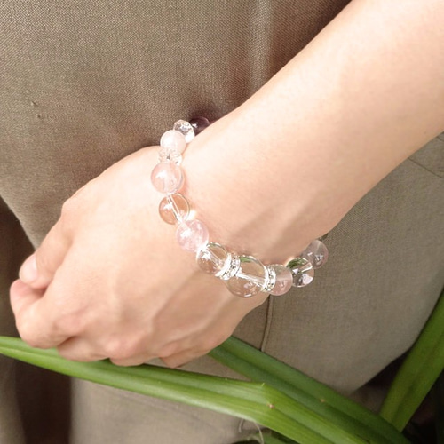 ローズクォーツの魅力を優雅に身につける｜スターローズクォーツ