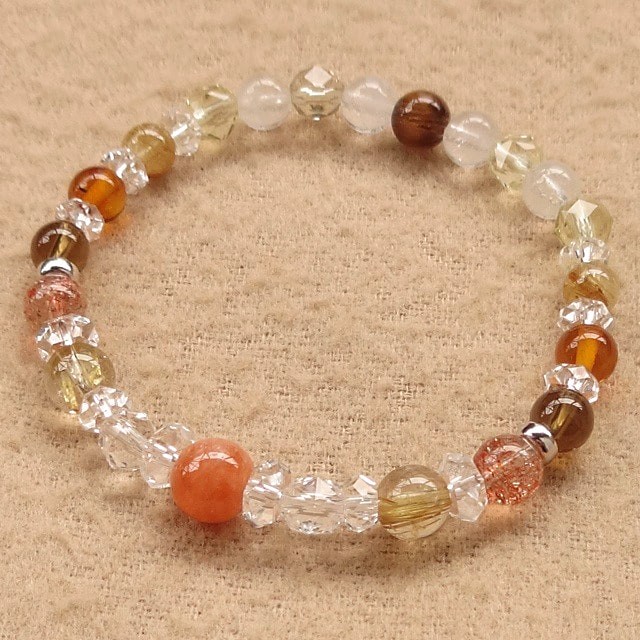 前向きになれ！リチオフィライト！これは珍しく、すんごい！ 希少石リチオフィライト TOPグレードのビーズ : 石の音