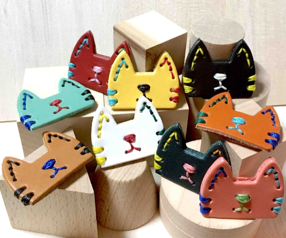 【カラーオーダー】ネコ型キーカバー 1枚目の画像