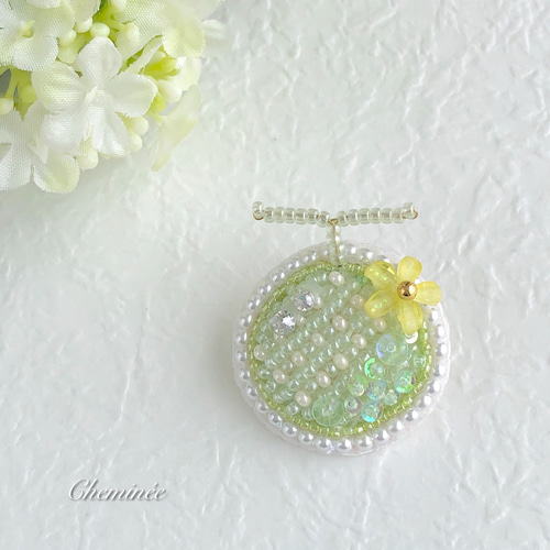 SIANON メロン ビーズ刺繍ブローチ ハンドメイドアクセサリー SIANON様 専用 メロン ビーズ刺繍ブローチ ハンドメイドアクセサリー