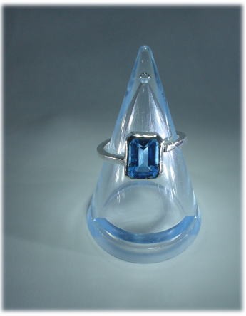 長方形ﾌﾞﾙｰﾄﾊﾟｰｽﾞ段違いリング