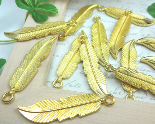 agete 羽根モチーフ チャーム ゴールド agete 羽根モチーフ チャーム