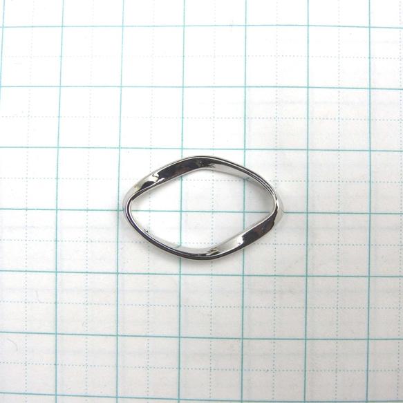 [10 件] 扭曲變形環零件 Ellipse ★ 25mm / 銀 ★ 設計環 (marukandd-25) 第2張的照片