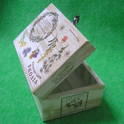 木製小物入れ　ジュエリーボックス　ハーブ　ガーデニング　ヒーリング 2枚目の画像