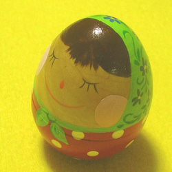 タマゴーシカ　木製　マトリョーシカ風　卵型人形　072 1枚目の画像
