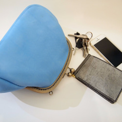 Light Blue Color Leather Frame Handbag 2枚目の画像