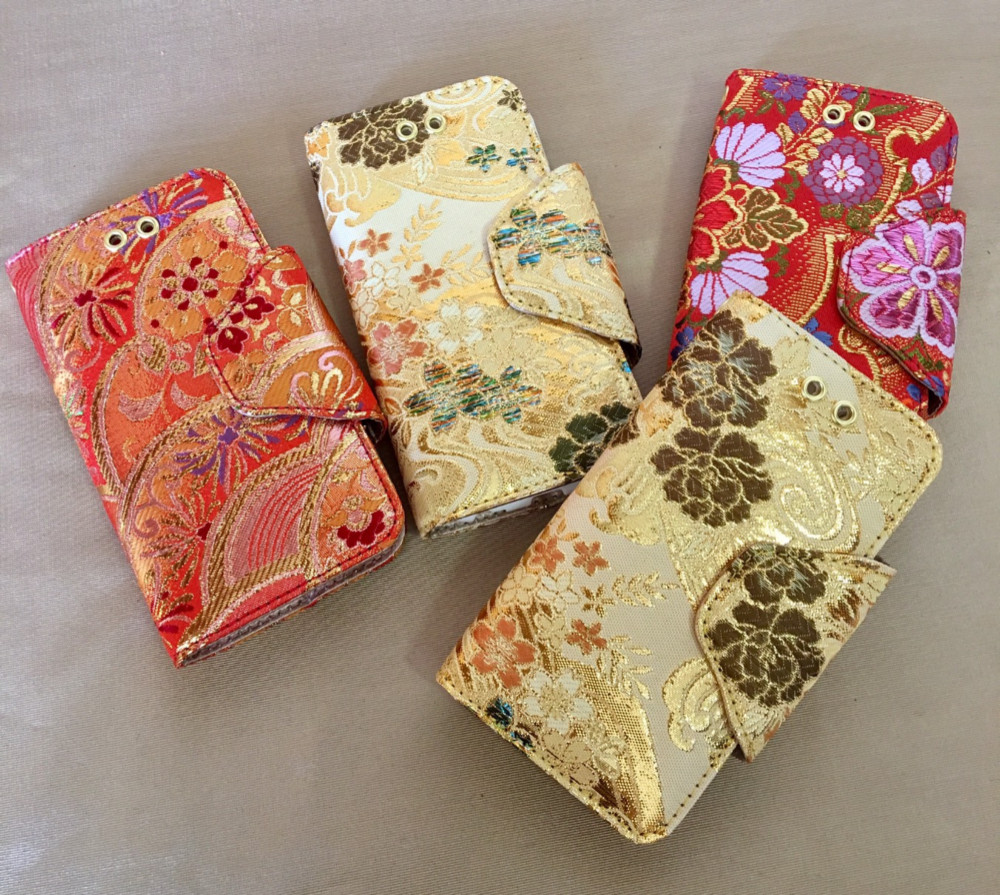 iphone ケース 7用　スタンド機能　金襴（黄）