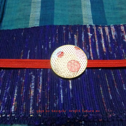 日本刺繍ブローチ　惑星《銀朱》 2枚目の画像