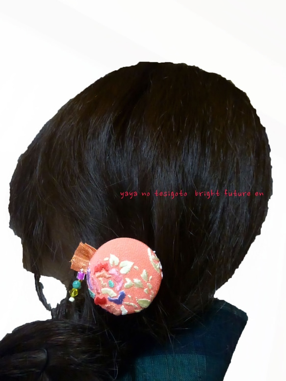 日本刺繍 髪飾り四季　薔薇 2枚目の画像