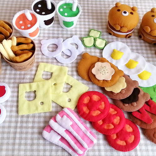 ②　くまのハンバーガーセット　マグネット　フェイクフード　フェイクスイーツ ② くまのハンバーガーセット マグネット フェイクフード