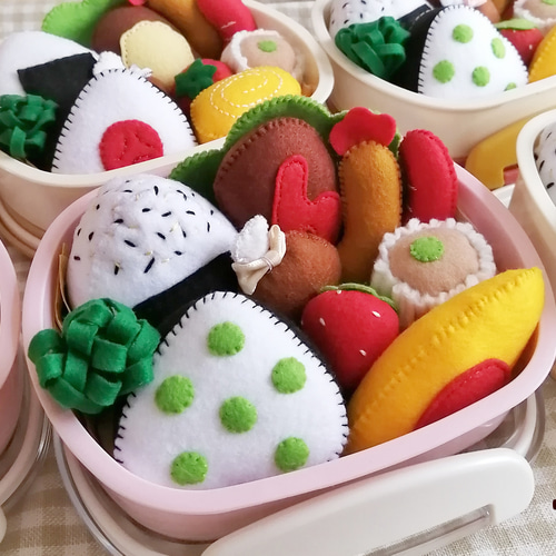 大好評☆受注作製】フェルト おままごと♡お弁当 セット 大好評☆受注作製】フェルト おままごと♡お弁当 セット
