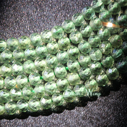 天然石✿宝石質グリーンアパタイトラウンドカット約2.5～3mm☆1連 1枚目の画像