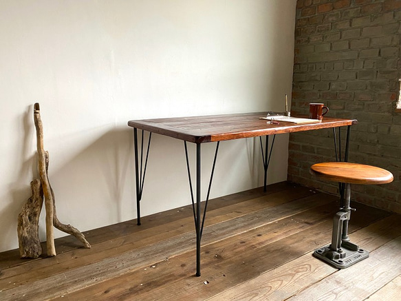 数量限定　MDT-170　ワークデスク　古材　カフェテーブル　テーブル　ダイニングテーブル　作業台　デスク　鉄脚 1枚目の画像