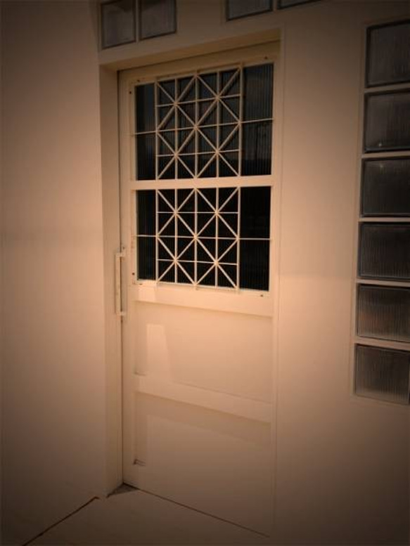 （※ご購入前在庫確認必須※）アイアンドア　IDHD-COMP　鉄扉　引き戸　インダストリアル　ドアノブ付き　完成品　ドア 2枚目の画像