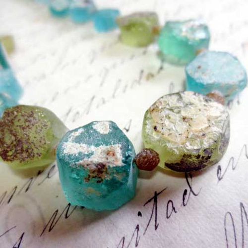 古代ガラスのシンプルネックレス2 ネックレス・ペンダント