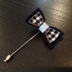 Lapel Pin (bow) / navy×gray gingham 1枚目の画像