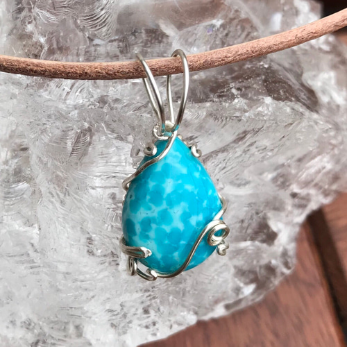 一点物】雫 カイヤナイト ワイヤーラッピング ペンダント トップ