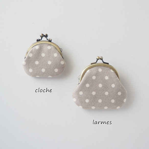 ■ヴィンテージファブリックの丸型がま口コインケース / 白にブルーの花柄■ cloche(vf-stwb) 6枚目の画像