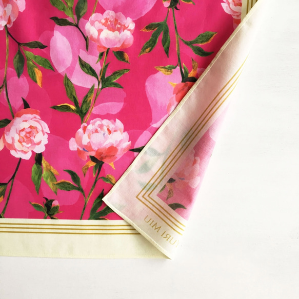 迷你圍巾“牡丹花園（牡丹/洋紅色粉紅色）”（棉） 第7張的照片