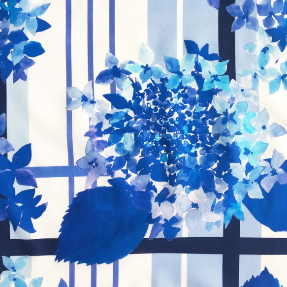 スカーフ｜紫陽花・ブルー Beautiful Blue Season ( 大判サイズ・コットン ) 8枚目の画像