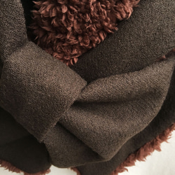蓬鬆♪絲帶圍巾（羊毛×貴賓犬皮毛）深棕色×棕色 第3張的照片