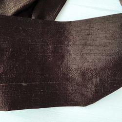 シルクのヘアバンド（ゆったりサイズ） ｜ダークブラウン・インド産シルクシャンタン 5枚目の画像