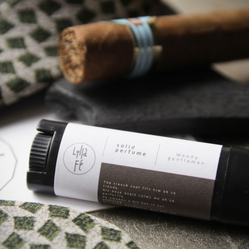 練り香水【 ウッディ・ジェントルマン Woody gentleman 】Solid