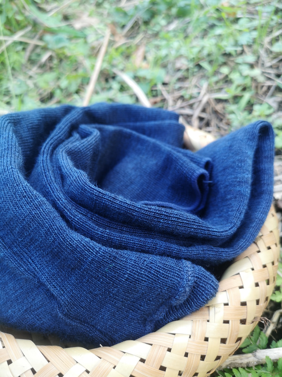 藍染め刺繍のあったかwool leggings*草木染め手縫い模様ウールレギンス 国産冬スパッツ 9枚目の画像