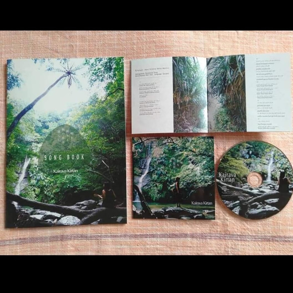 kairava kirtan CD vol.3+song book*キールタンCD+本 瞑想 唄ヨガ マントラ(代理) 1枚目の画像