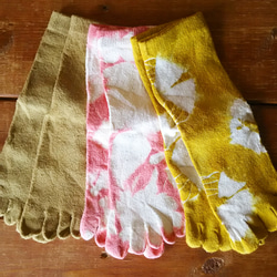 薬草染め silk socks*2set sale有り✡ 草木染めシルクの5本指靴下　温活　detox 3枚目の画像