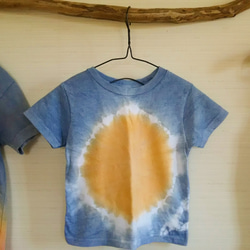 草木染め 子供用 フルムーンTシャツ 1枚目の画像