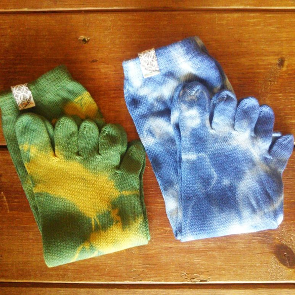 【受注生産】薬草染め organic cotton socks*草木染め5本指靴下  温活　冷えとり 1枚目の画像