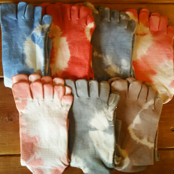 〘受注生産〙薬草染め wild silk&organic socks*2set sale有り✡草木染め5本指靴下 1枚目の画像