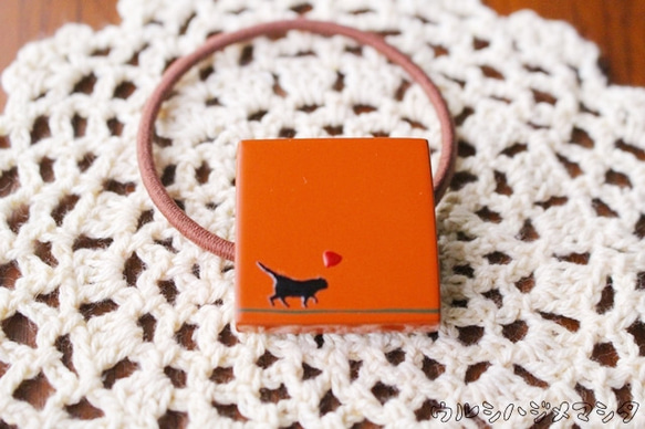 完：猫が歩く。漆のヘアゴム【橙】(四角･大)/WalkingCat URUSHI Hair Elastic(Orange 1枚目の画像