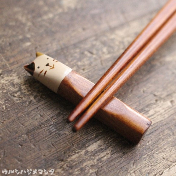 擦漆筷架（印花布貓）/ URUSHI CHOPSTICK REST（印花布貓） 第2張的照片