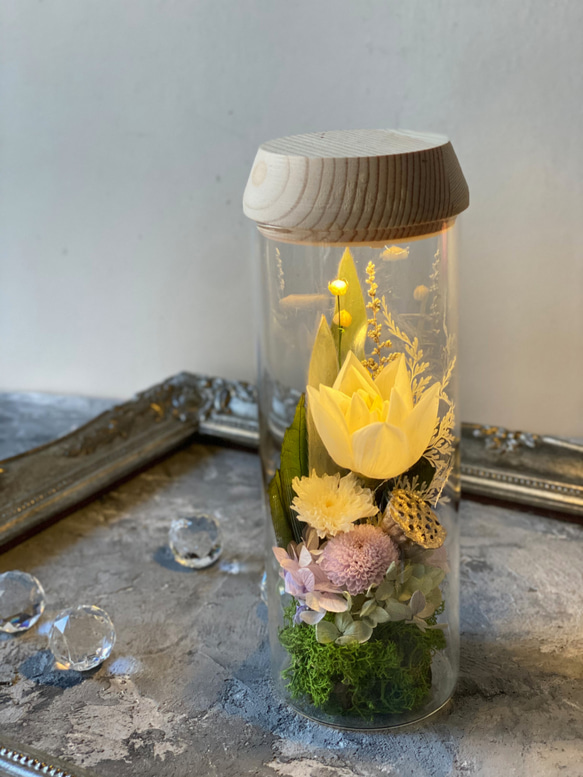 プリザーブドフラワーお供え花　「リュミエール　ブラン（ホワイト）」 2枚目の画像